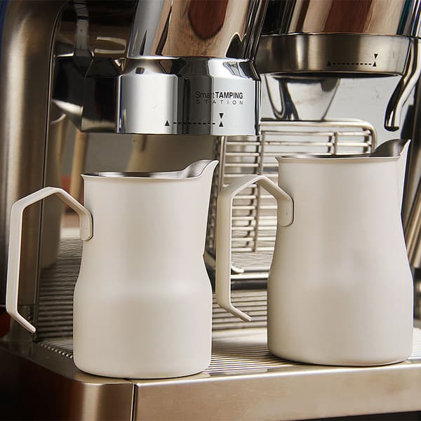 INF 304 Rustfritt Stål Kaffe Melk Skummekanne 350ml Hvit