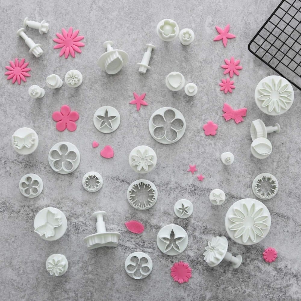 Fjäril, Blommor, Löv Plunger Utstickare 33st Set