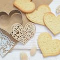 Miniatyrbild 3 av 3: Kit för kaka i relief Heart + 2 bruna och midnattsblå chokladpennor