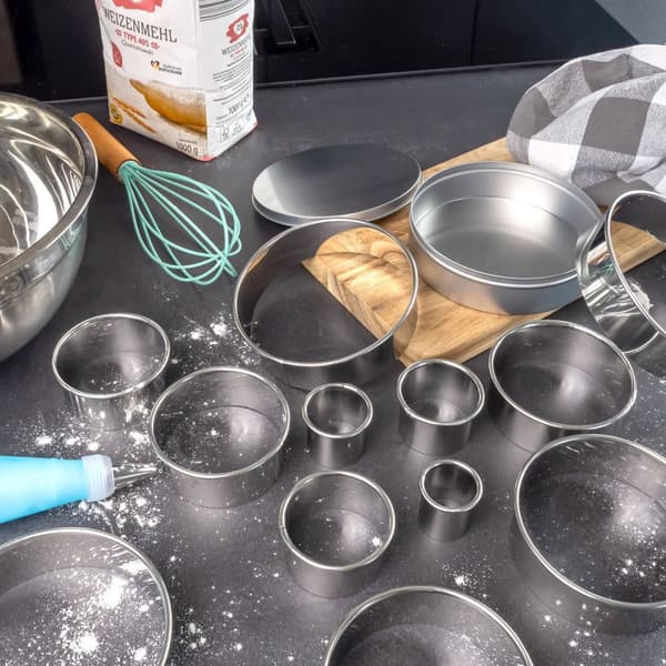 12-delars set kakskärare med kakutstickare i silver med förvaringslåda runda utstickarringar i rostfritt stål bakverk Formade Skalform