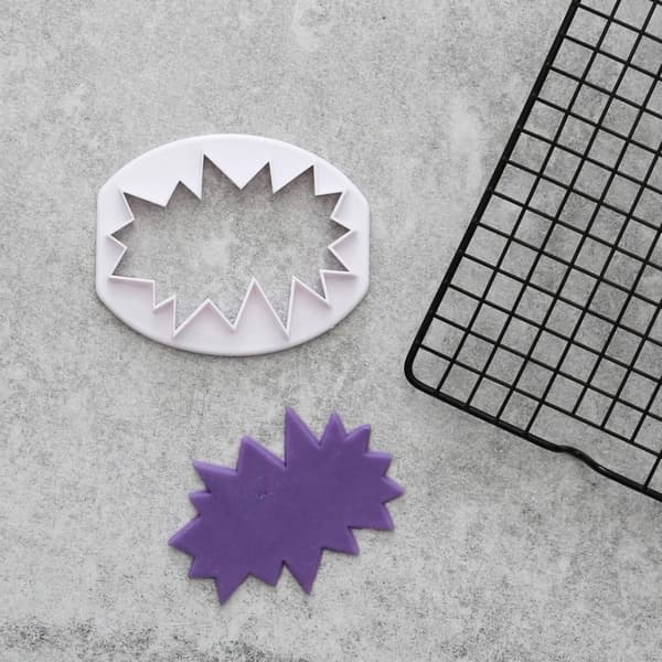 Skylt "Wow" Utstickare | Geometriskt Mönster