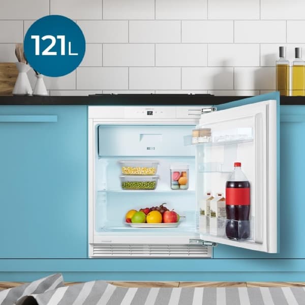 Cecotec Built-in 121-litre capacity fridge, class E and Fast Freezing function.