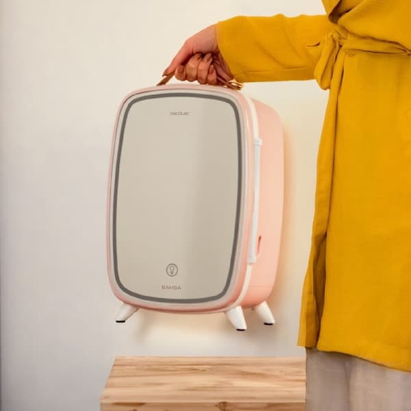 Cecotec 6 litre cosmetic fridge with mirror and led light