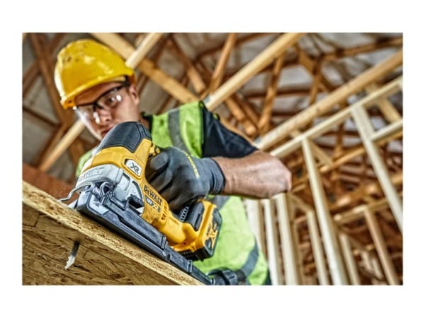 DeWALT Sticksåg 18V, Utan batteri och laddade