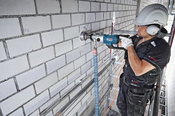 Bosch DIAMANTBOREMASKINE GDB 180 WE