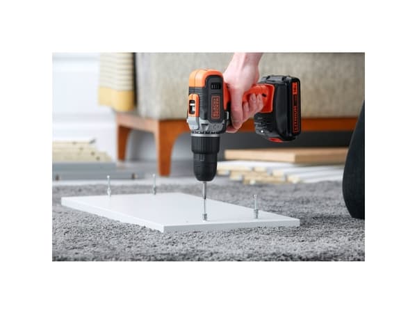 BLACK+DECKER BCD003C2K - Hammerbor - trådløs - 2 hastigheter 10 mm - 45 N·m - 2 batterier - 18 V