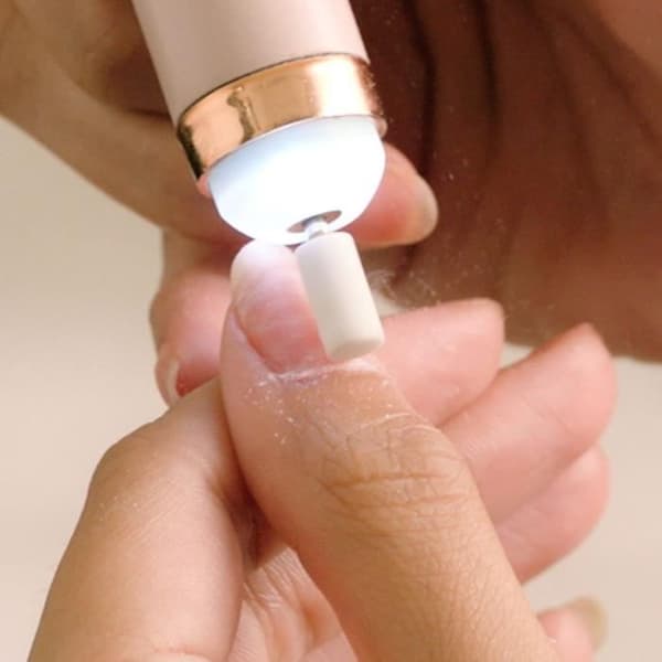 Finishing Touch Felfria Salongnaglar - Elektrisk Nagelfil - Professionellt Manikyrkit för Hemmanikyrupplevelse