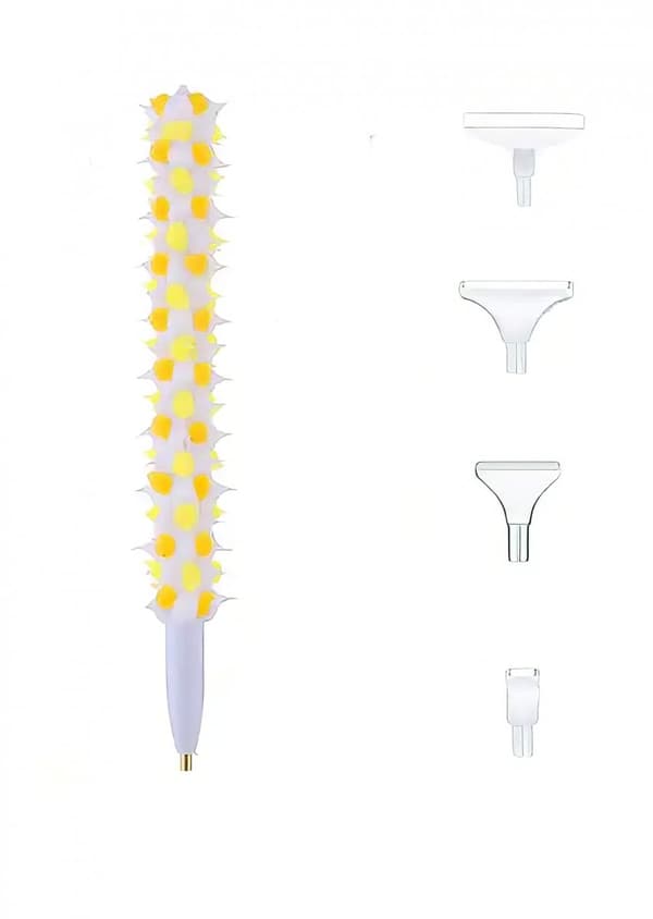 Diamantbroderiapplikator + 4 spetsar dekorativa spikar guld