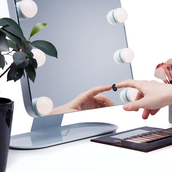 Enne Interior Fame sminkspegel med LED-ljus