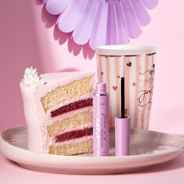 Oriflame THE ONE 5 in 1 Wonder Lash -ripsiväri syntymäpäivälahja - musta 8 ml