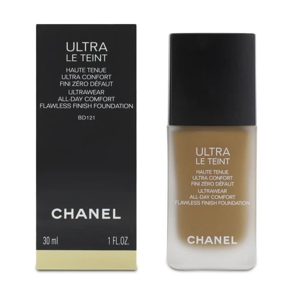 Chanel Ultra Le Teint Ultrawear All-Day Comfort Flawless Dark Foundation BD121