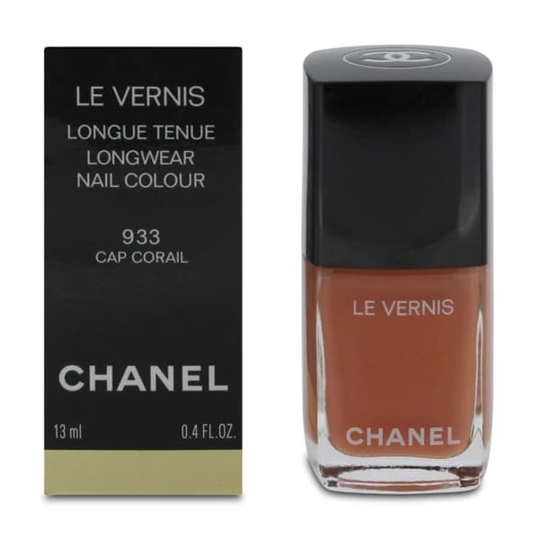 Chanel Le Vernis Longwear Nail Colour Vibrant Ultra-Shiny Lacquer 933 Cap Corail