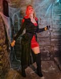 Pikkukuva 2 / 8: Vampyyrin punamusta naamiaisasu naiselle