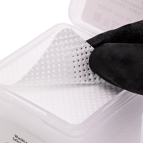 GNBLAB Perforerede Støvfri Neglepuder Hvide - 5x5cm - 200 stk