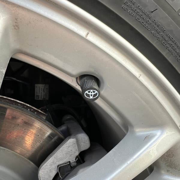 6x Bilhjul Däckventilkåpor Däckfälgstamskydd för Toyota