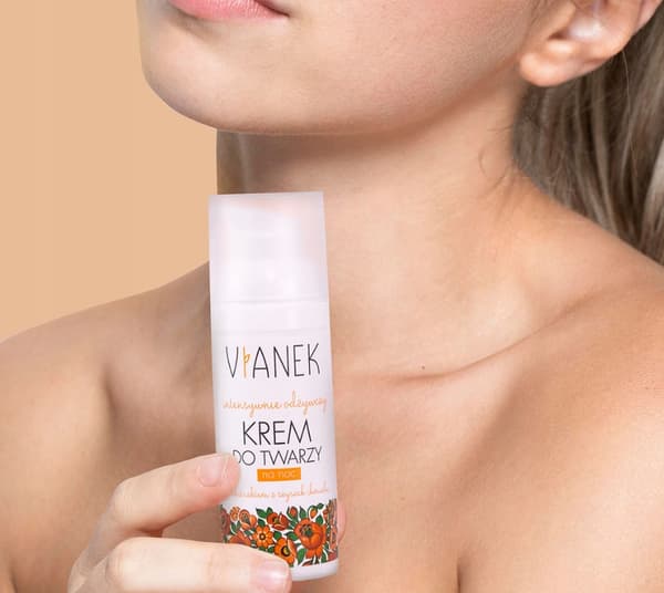 SYLVECO VIANEK Tehokkaasti ravitseva yövoide 50
