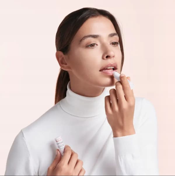 AVENE COLD CREAM ravitseva huulipuna, joka suojaa kylmältä 4 g