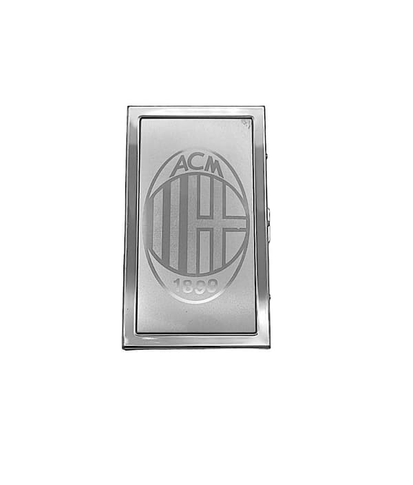 Milan - kortin haltija