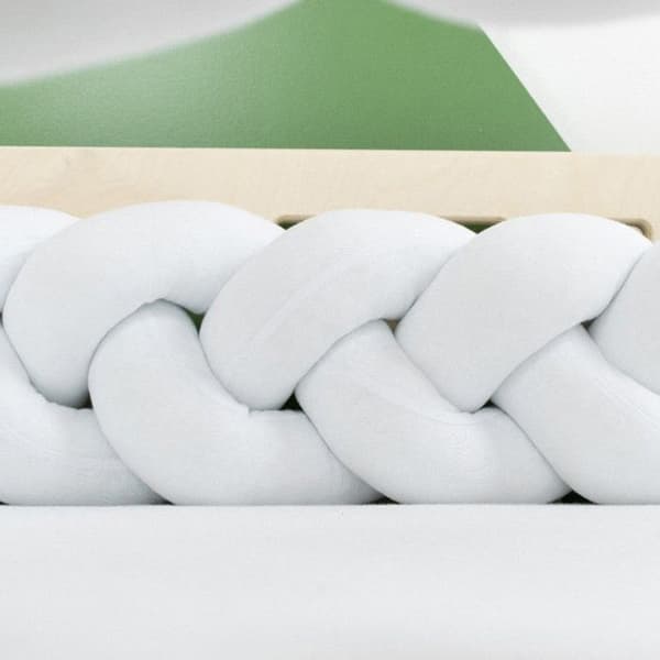 Självbindande sängskydd i vitt OEKO TEX antiallergiskt - 300 cm