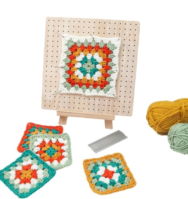 Blockningsbräda / Virkplatta – Blocking board för Virkning