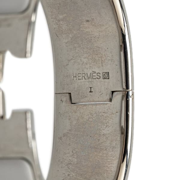 Pre-owned Hermès Wide Enamel Clic Clac H Bracelet GM White