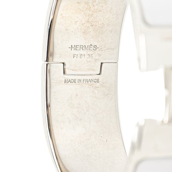 Pre-owned Hermès Wide Enamel Clic Clac H Bracelet PM White