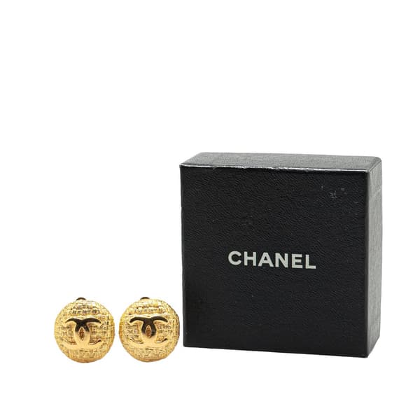 Pre-owned Chanel Gold Plated CC Clip On Earrings Gold