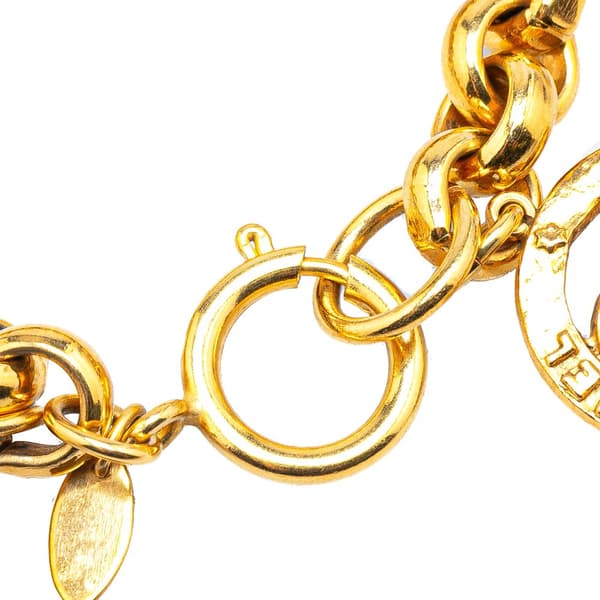 Pre-owned Chanel Gold Plated Round CC Charm Bracelet Gold