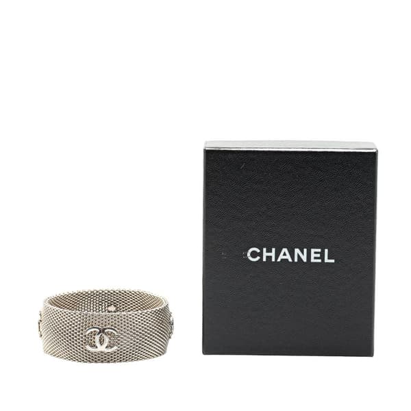 Pre-owned Chanel Silver CC Metal Mesh Bracelet Silver