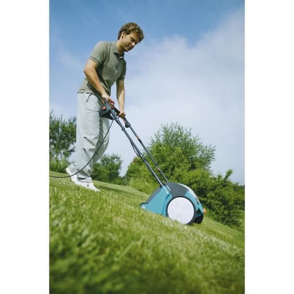 GARDENA EVC 1000 elektrisk rivare - PowerPlus 100W motor - Arbetsbredd 30cm