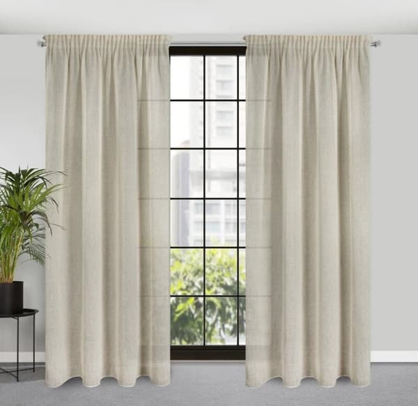 KLARGAVET GARDIN EMILIA PÅ TAPE 140 X 270 CM CREME