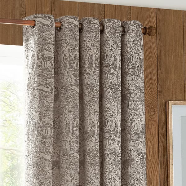 Furn Winter Woods Chenille Animals Eyelet Curtains