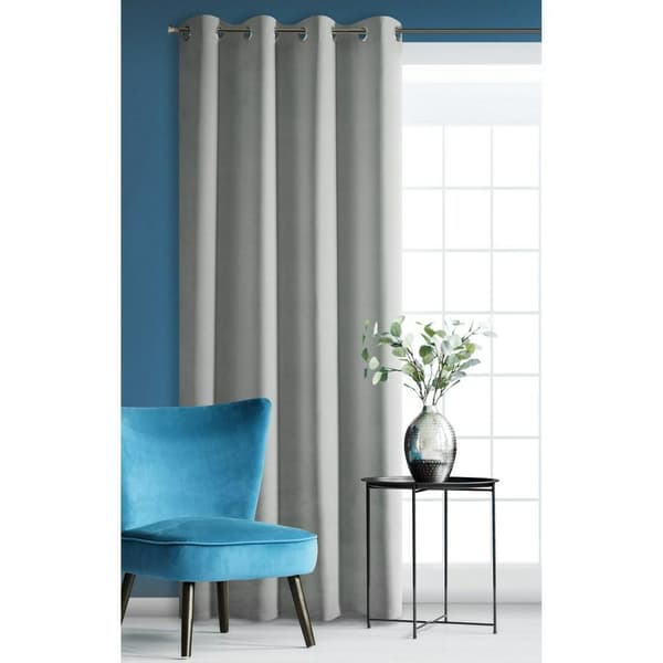 Valmiit verho läpiviennit 140x250 Berfu hopea pimennys Euroverhot