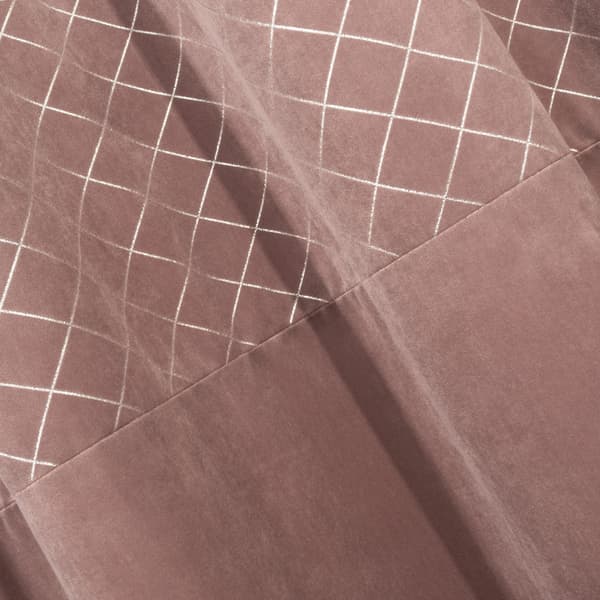 Gardin 140x250 Karina 2 rosa silver diamanter sammet redo med öljetter Eurogardiner
