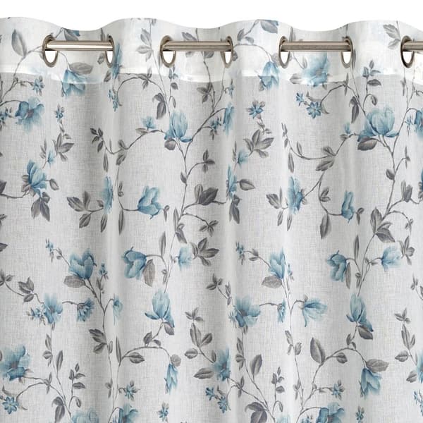Gardin 140x250 Jenny hvid blå klar med gennemføringer lavet af let etamin i øko stil med et blomstermotiv Eurofirany