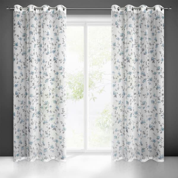 Gardin 140x250 Jenny hvid blå klar med gennemføringer lavet af let etamin i øko stil med et blomstermotiv Eurofirany