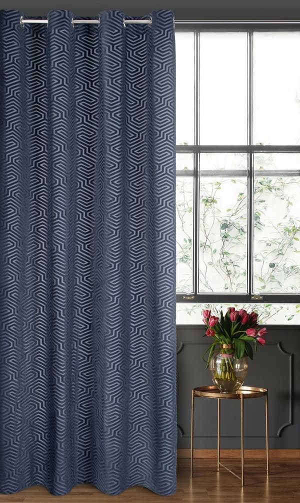 Gardin 140x250 Inga marineblå færdiglavet med fløjlsøjer med et jacquard geometrisk mønster Pierre Cardin