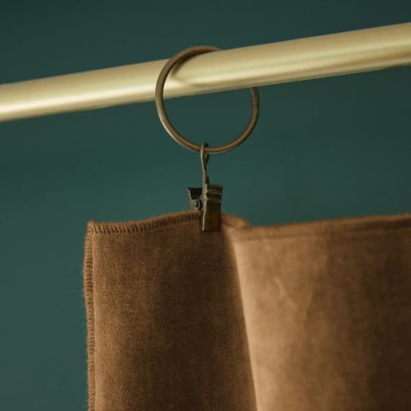 Justerbar gardin + 8 "César" klämringar 140 x 270 cm Cotton Velvet - César Camel