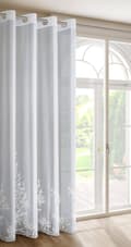 Miniatyrbillede 2 af 11: KLARGAVET GARDIN JULIA 140 X 250 CM HVID