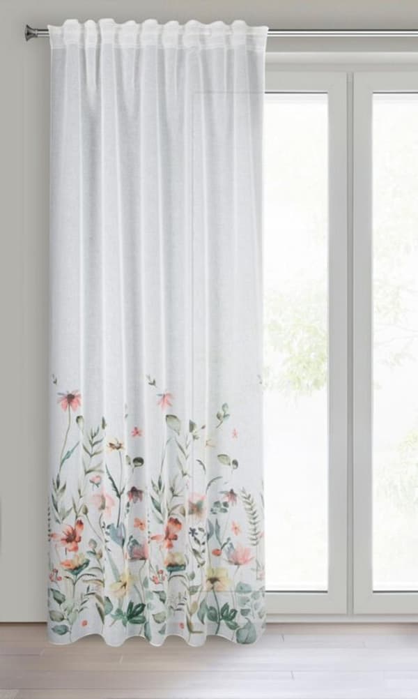 FERDIG LAVET DOLLY GARDIN PÅ TAPE 140 X 270 CM HVID
