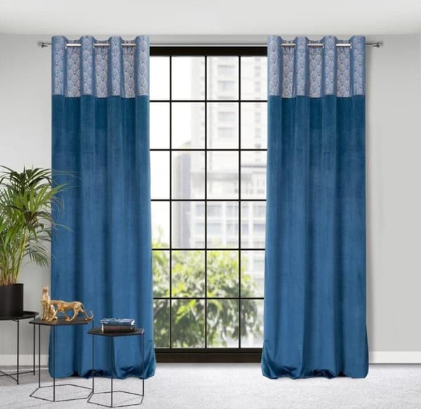 KLARGAVET GARDIN D91 AGNES 140 X 250 CM MARINEBLÅT