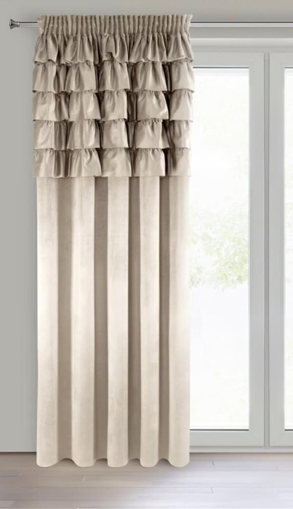AURA FÄRDIG GARDIN PÅ TEJP 140 X 270 CM BEIGE