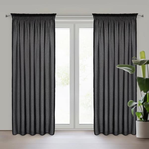 AGIS FÄRDIG GARDIN PÅ TEJP 140 X 270 CM SVART