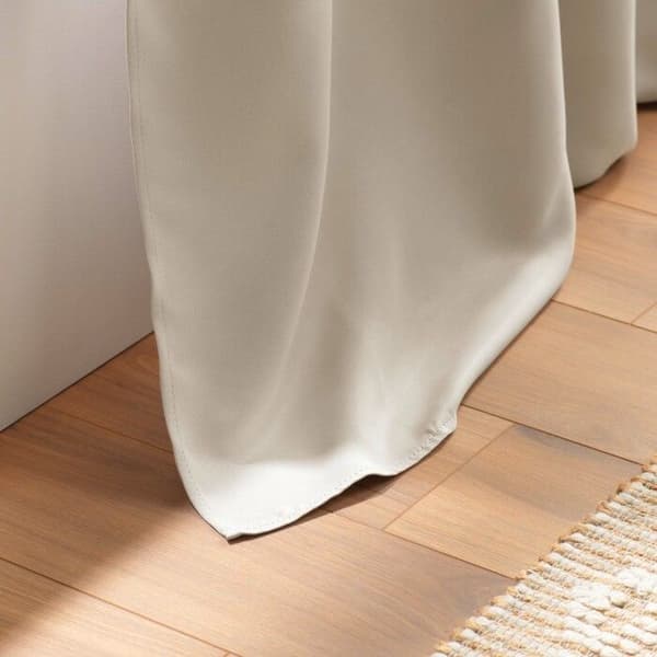 Mörkläggningsgardin - Vanlig - Ecru - 140 x H180 cm - 100 % polyester - 8 silveröglor
