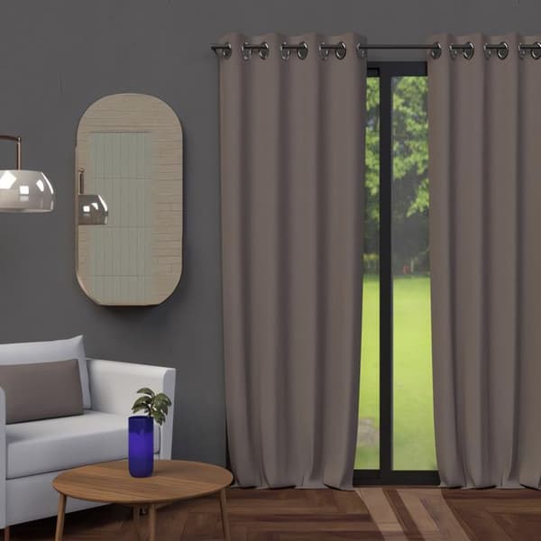 Mörkläggningsmocka öljettgardin 140X240 cm. Gardin blockerar ljuset. Klar att hänga Sammansättning: 100% polyester, metallöglor