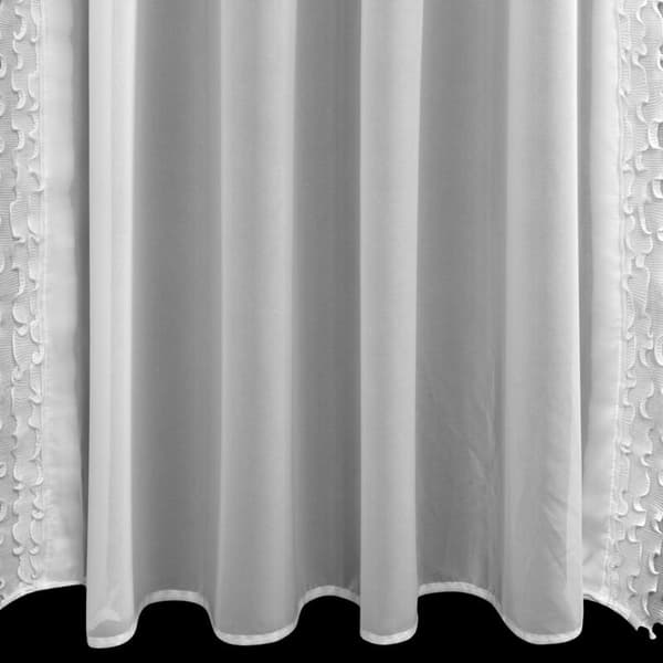 FÆRDIG LAVET GARDIN LUISA PÅ TAPE 140 X 270 CM HVID