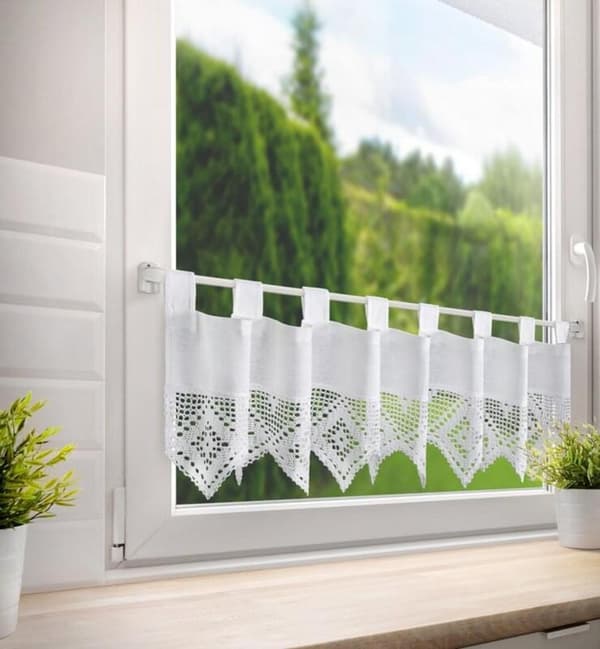 FÄRDIG GJORDAD GARDIN ISAAC PÅ REMM 150 X 30 CM VIT
