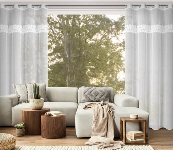 FÄRDIG Gjord gardin ROSALIE 140 X 250 CM VIT