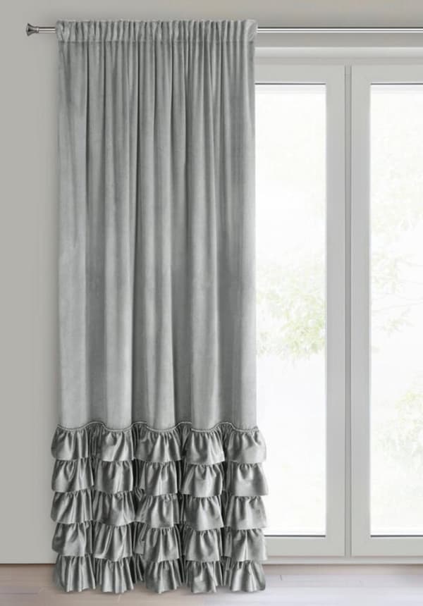 CARLI FÄRDIG GARDIN PÅ TEJP 140 X 270 CM SILVER