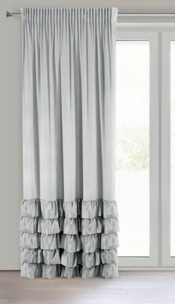 DANI FÄRDIG GARDIN PÅ TEJP 140 X 270 CM SILVER